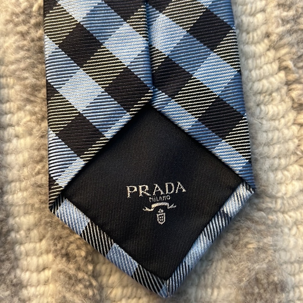 Classic Plaid Tie - Picture 3 of 8